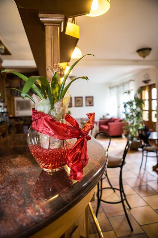 Hotel Petit Foyer Pollein Eksteriør bilde